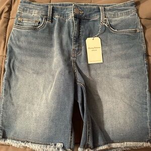 Tommy Bahama Bermuda shorts 9 inch, size 10